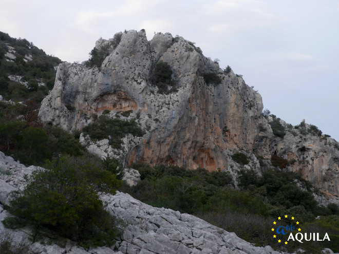 Otro enclave visitado durante el viaje a Cerdeña. El abrupto sustrato calizo recuerda a algunas zonas de Mallorca donde se ha asentado el águila de Bonelli.