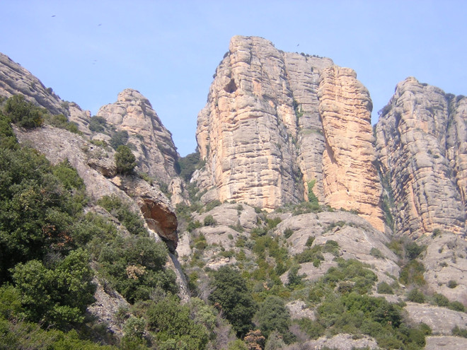 La Sierra de Guara será el escenario natural del I Simposio Nacional Guara 2018 sobre las rapaces y sus hábitats. Foto: Jvelillagil / Wikicommons. 