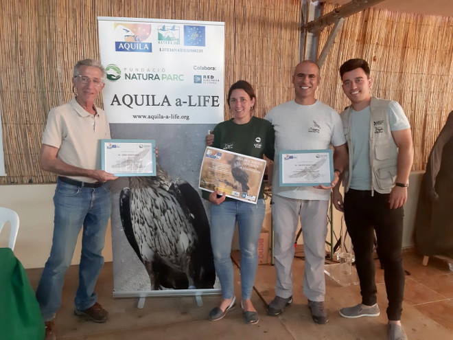 Entrega de diplomas a colaboradores de AQUILA a-LIFE en Mallorca durante el Día del Águila 2019.