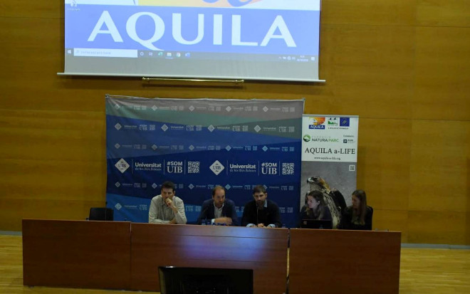 Inauguración de la jornada, con representantes del Gobierno Balear, REE, Fundación Natura Parc, AQUILA a-LIFE y UIB.