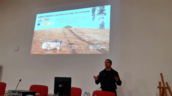 Justo Martín, colaborador de AQUILA a-LIFE, durante su intervención en las jornadas de Albacete.