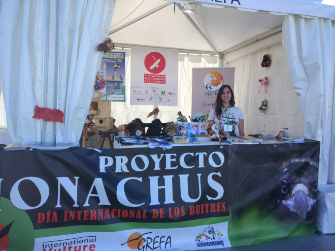 Durante la feria Ornitocyl el stand de GREFA se convirtió en un punto de información de AQUILA a-LIFE.