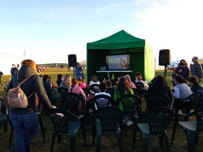 Charla divulgativa sobre el águila de Bonelli y el proyecto AQUILA a-LIFE celebrada en Ornitocyl 2021.