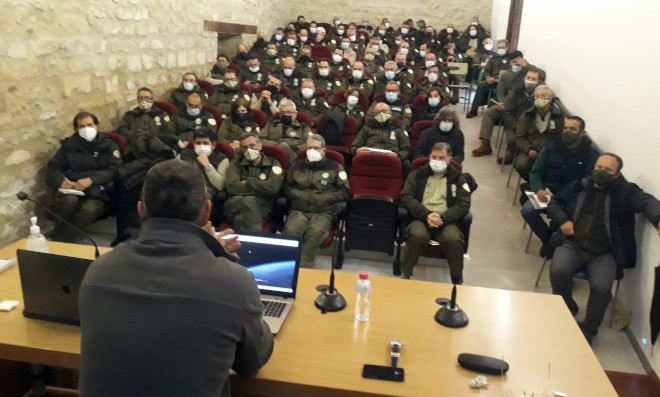 Agentes de Medio Ambiente de la Junta de Andalucía asistentes al encuentro del pasado 5 de abril en Úbeda (Jaén).