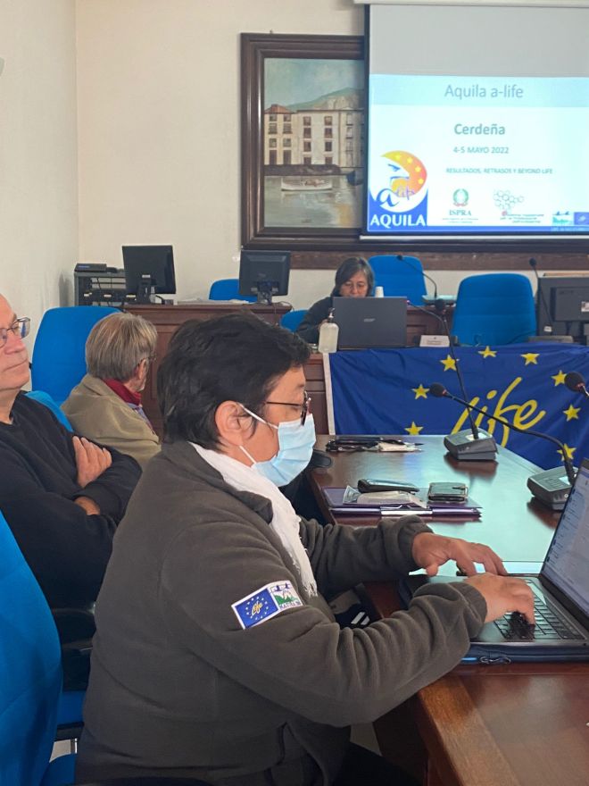 Un momento de la reunión de AQUILA a-LIFE en la biblioteca municipal de Bosa.